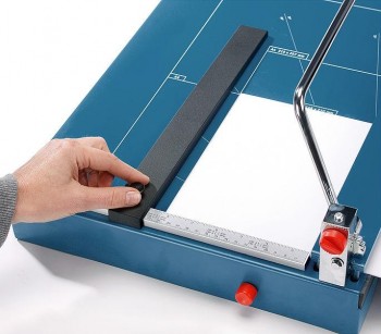 GUILLOTINA PROFESIONAL DAHLE MODELO 567 PALANCA 550 mm.
